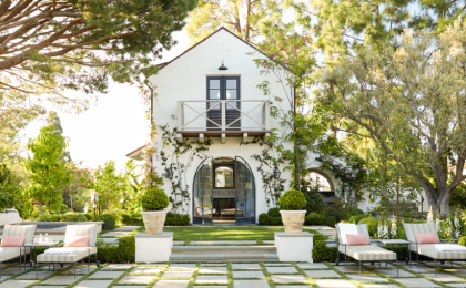San Diego home decorated for the holidays with outdoor patio